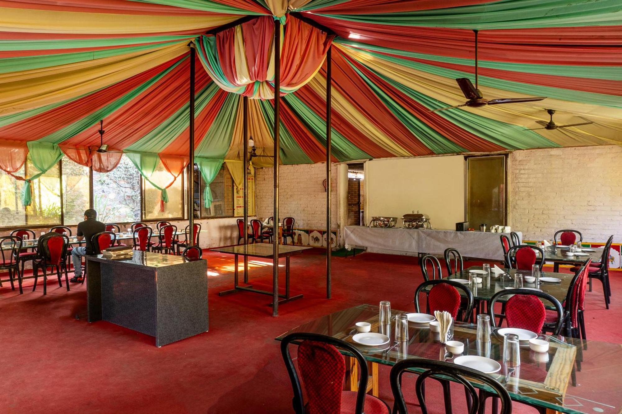 Treebo Spirit Residency Hotel Udaipur Exterior foto